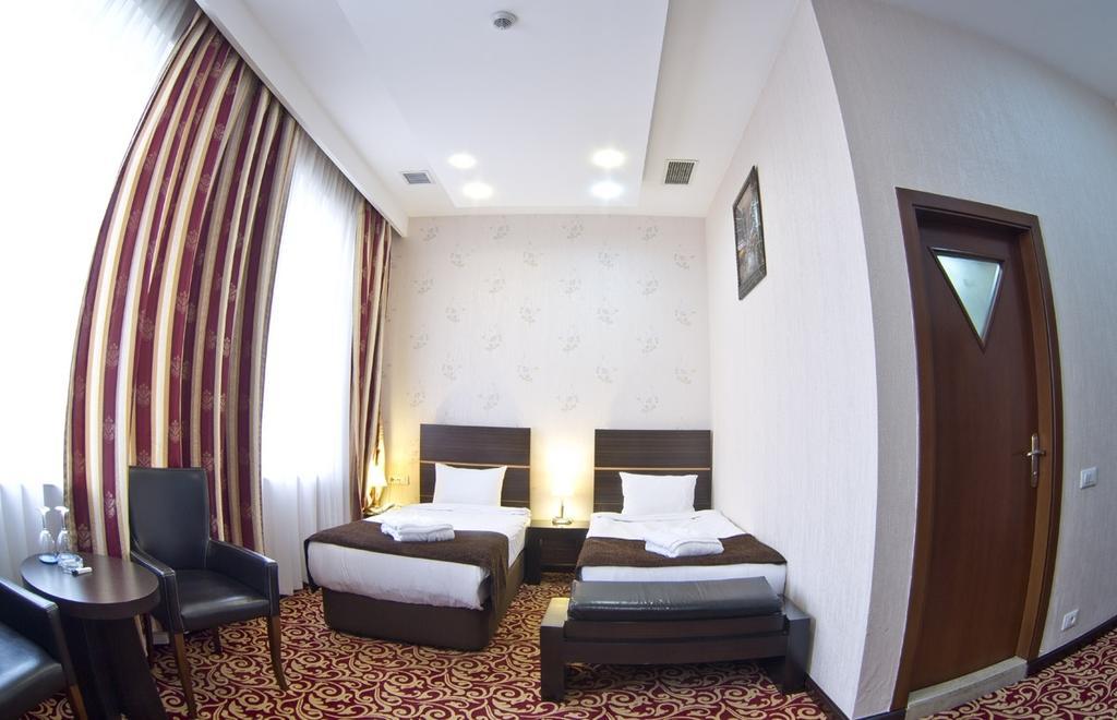 Ambassador Hotel Bakü Oda fotoğraf